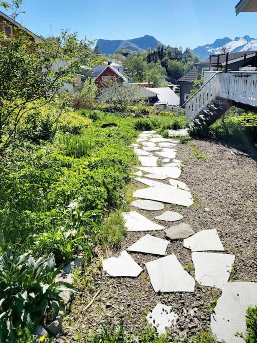 Lovely 1 Bedroom Downstairs Condo With Free Parking Place Svolvær Exterior foto
