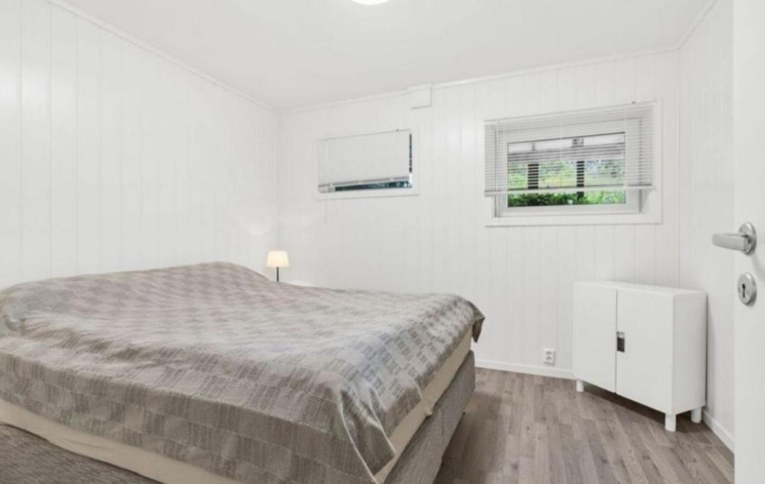 Lovely 1 Bedroom Downstairs Condo With Free Parking Place Svolvær Exterior foto